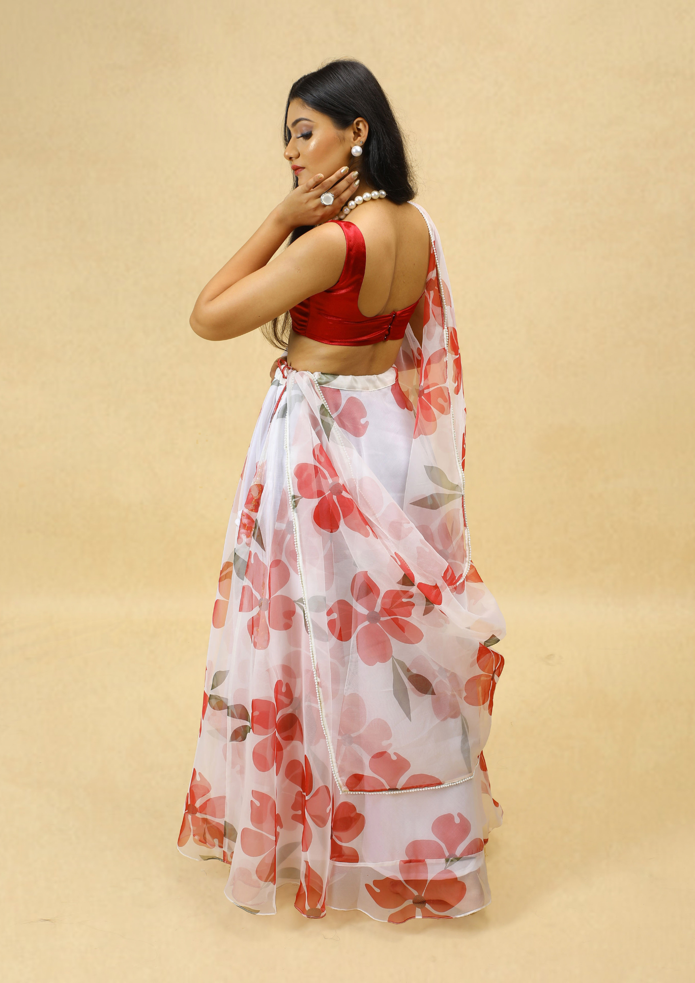 Akako Lehenga